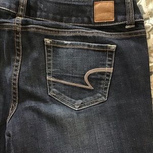 Size 8 Long American Eagle Artist Jeans.